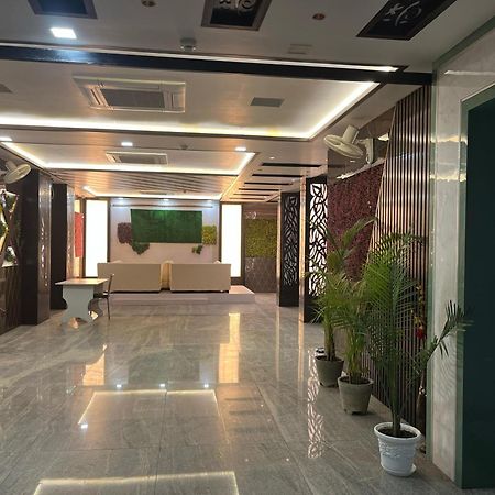 Hotel Mayur Palace Агра Екстериор снимка